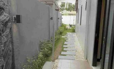 FOR RENT 4 BEDROOM HOUSE AND LOT FULLY FURNISH