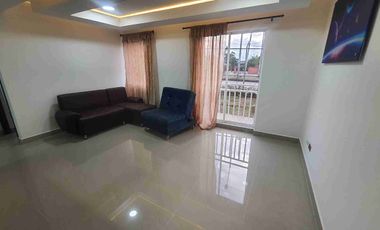 Apartamento Semi Amoblado