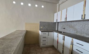 Vendo Casa 3 pisos en Gómez Rendón y la 6ta Uso Comercial - Residencial