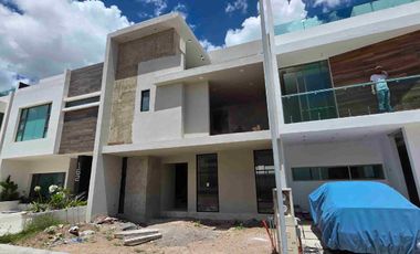 Casa nueva en Preventa, en Residencial Monte Olimpo, al poniente de la ciudad de Pachuca, Hidalgo.