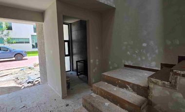 Casa nueva en Preventa, en Residencial Monte Olimpo, al poniente de la ciudad de Pachuca, Hidalgo.