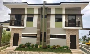 Duplex House in Minglanilla Highlands | RFO