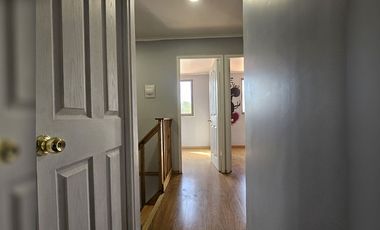 Se arrienda hermosa y amplia casa de 4D, comuna La Calera.