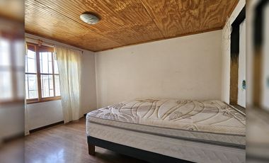 Se arrienda hermosa y amplia casa de 4D, comuna La Calera.