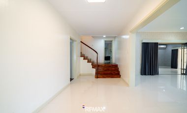 2 Storey House for Rent in Dasmarinas Village, Makati City