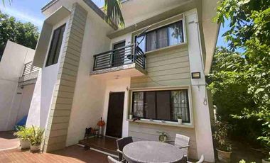FOR RENT SINGLE DETACH HOUSE AND LOT INSIDE HIGH END SUBDIVISION