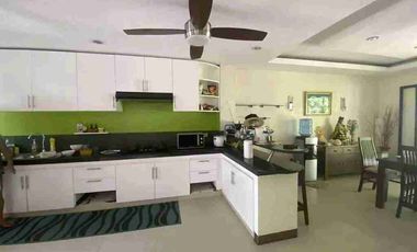 FOR RENT SINGLE DETACH HOUSE AND LOT INSIDE HIGH END SUBDIVISION