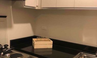 Modern 1-Bedroom Oasis at Solinea Tower 2 – Don’t Miss Out! 🫶