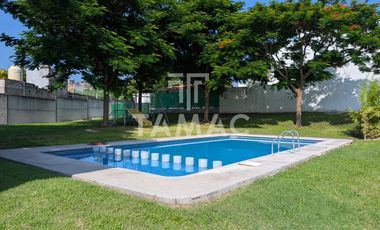 Casa en venta en Tequesquitengo, Morelos.