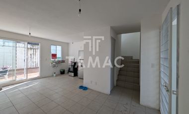 Casa en venta en Tequesquitengo, Morelos.
