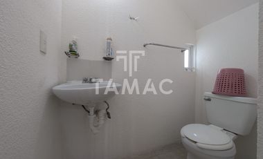 Casa en venta en Tequesquitengo, Morelos.