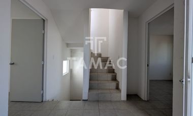 Casa en venta en Tequesquitengo, Morelos.