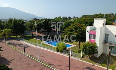 Casa en venta en Tequesquitengo, Morelos.