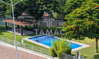 Casa en venta en Tequesquitengo, Morelos.
