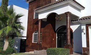 Casa en renta en campos eliseos