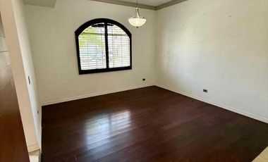 Casa en renta en campos eliseos