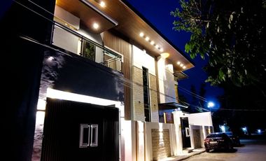 Modern Two Storey Residence with 4 bedrooms and pool for sale