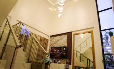 Modern Two Storey Residence with 4 bedrooms and pool for sale