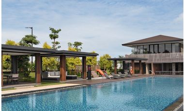 RUMAH MEWAH 3 LANTAI + KOLAM RENANG DEKAT MALL DI SUMMARECON BANDUNG