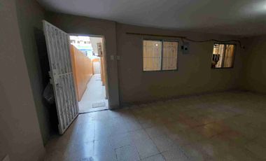 Alquilo Departamento 2 dormitorios interior en Alborada 1 cerca Banco Bolivariano