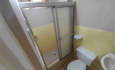 Alquilo Departamento 2 dormitorios interior en Alborada 1 cerca Banco Bolivariano