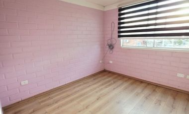 Se Vende Acogedora Casa De 2 Pisos (2d/1b) En Buin