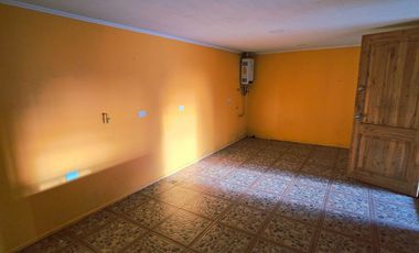 Se Vende Acogedora Casa De 2 Pisos (2d/1b) En Buin