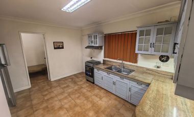 3BR Corner Expat House 227sqm 2-car Maids Garden Banilad