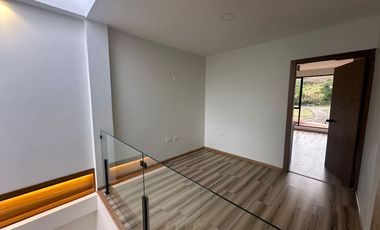 ESPECTACULAR CASA NUEVA POR ESTRENAR EN CHARASOL