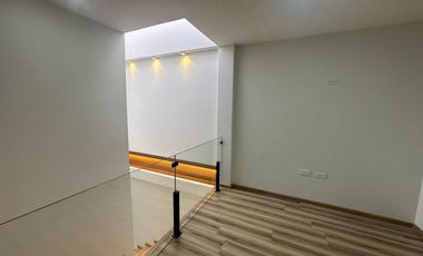 ESPECTACULAR CASA NUEVA POR ESTRENAR EN CHARASOL
