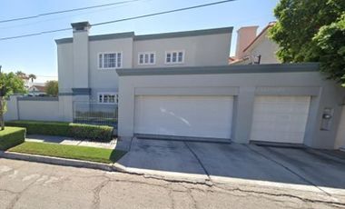 VENTA DE CASA EN LA COLONIA NUEVA MEXICALI EN MEXICALI
