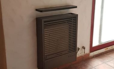 NUEVO VALOR !!! CASA EN P.H, PLANTA BAJA CON PARQUE Y COCHERA. 120 M2 CUBIERTOS