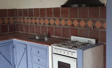 NUEVO VALOR !!! CASA EN P.H, PLANTA BAJA CON PARQUE Y COCHERA. 120 M2 CUBIERTOS