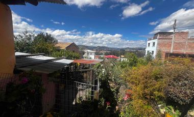 amplio terreno en venta con casita de un piso ideal para varios propósitos y proyectos en San Sebastián