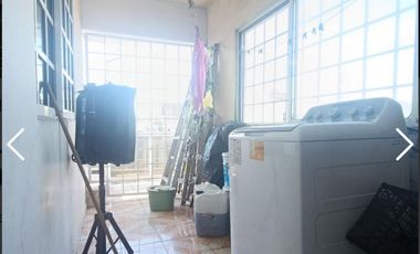 VENDO CASA EN LOS VOLCANES, CON RECAMARA EN PLANTA BAJA