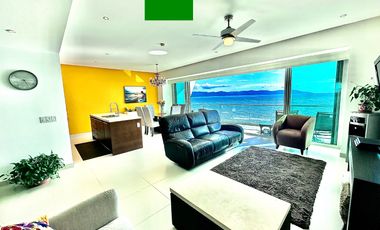 Departamento en venta de lujo frente al mar en Icon Puerto Vallarta.