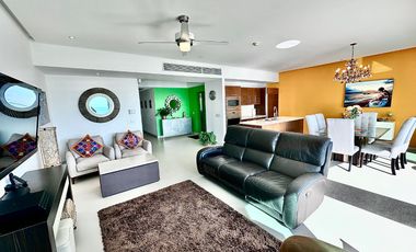 Departamento en venta de lujo frente al mar en Icon Puerto Vallarta.