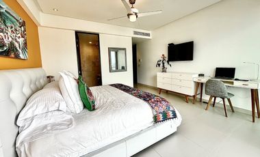 Departamento en venta de lujo frente al mar en Icon Puerto Vallarta.