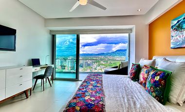 Departamento en venta de lujo frente al mar en Icon Puerto Vallarta.