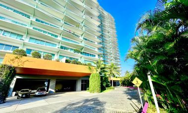 Departamento en venta de lujo frente al mar en Icon Puerto Vallarta.