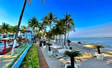 Departamento en venta de lujo frente al mar en Icon Puerto Vallarta.