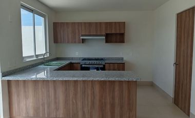 CASA NUEVA EN CIUDAD MESETA