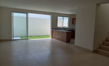 CASA NUEVA EN CIUDAD MESETA