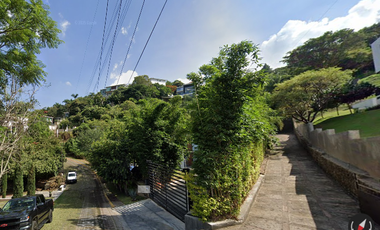 Casa ubicada en Nuevo México, Jalisco. Con 6 recamaras y 1679m2. Muy cerca de las Cañadas Country Club.