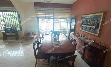 Vendo Casa en Urdesa central