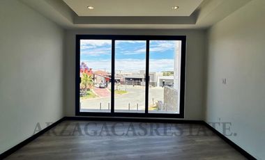 RESIDENCIA NUEVA EN VENTA, UBICACION PRIVILEGIADA, LISTA PARA ESTRENAR