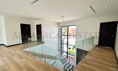 RESIDENCIA NUEVA EN VENTA, UBICACION PRIVILEGIADA, LISTA PARA ESTRENAR