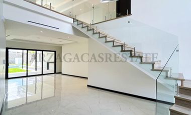RESIDENCIA NUEVA EN VENTA, UBICACION PRIVILEGIADA, LISTA PARA ESTRENAR