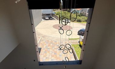 Casa en venta o renta en exclusivo fraccionamiento de Zona Esmeralda, Rancho San Juan