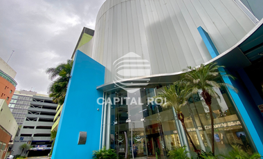 Local comercial en alquiler. Edificio Equilibrium, Zona Mall del Sol.